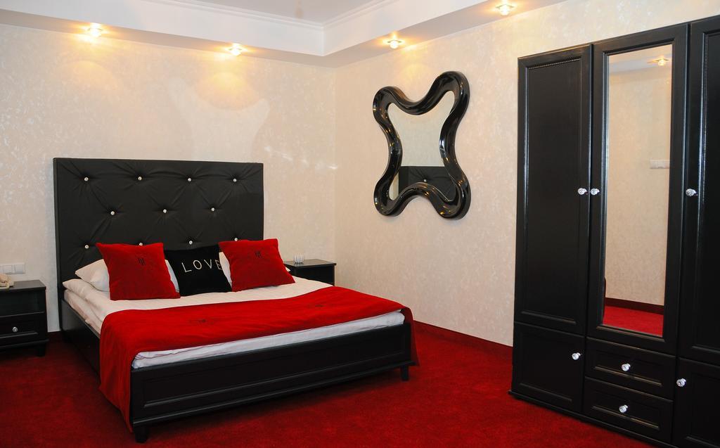 Hotel Lord Debica الغرفة الصورة