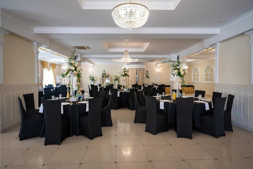 Hotel Lord Debica المظهر الخارجي الصورة