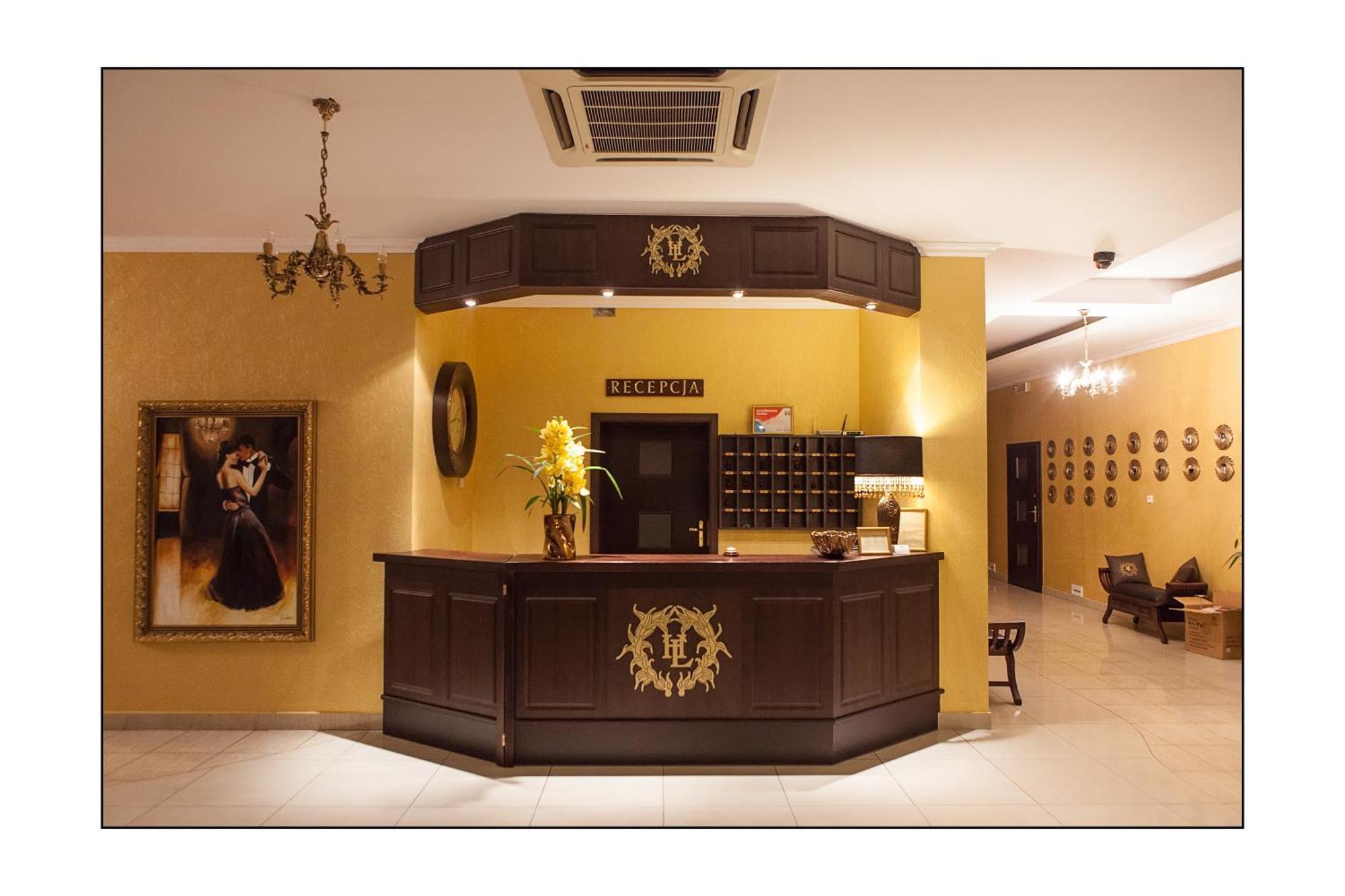 Hotel Lord Debica المظهر الخارجي الصورة